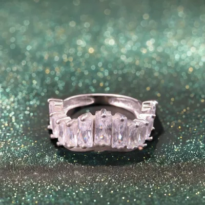 Customized Platinum Inspired Cutting Ring Customized 3A Diamond Exquisite Jewelry Ring