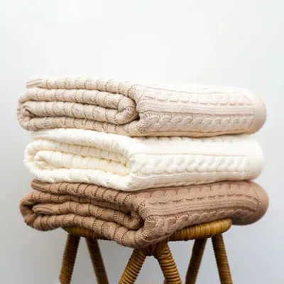High Quality Custom Size Knitted Baby Blanket Warm and Thickened Bedding for Babies and Kids