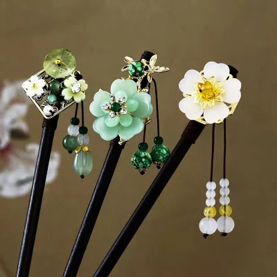 New Women's Chinese-style Hairpin Lotus Pond Moonlight Tassel Pendant Antique-style Headpiece Cheongsam Hanfu Handmade Wooden
