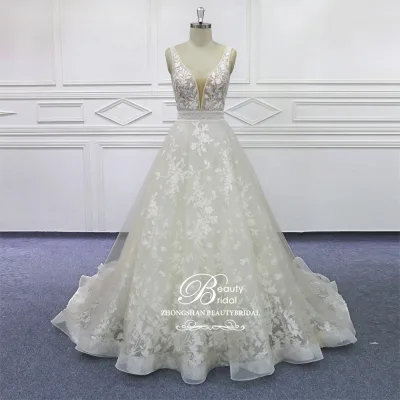 Floor Length Luxury Modern V Neck Princess Ball Gown Floral Lace A-Line Plus Size Bridal Wedding Dress with Backless