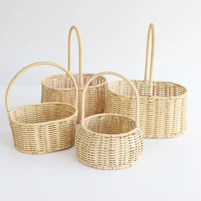 Factory Direct Wholesale Hot Selling Rattan Hand-woven With Handle Flower Gift Arrangement Basket