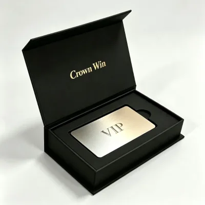 Wholesale Custom Welcome Gift Case Recycled Materials Magnetic Closure Deep Green Presentation Insert Tray Bank Vip Credit Card