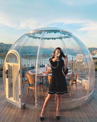 Geodesic Glamping Dome Tent Shop Outdoor Use Polycarbonate Aluminum Igloo Fire Retardant Waterproof Design European Design