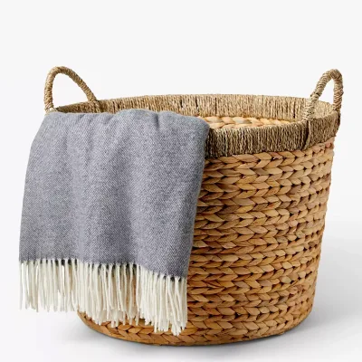 New Style Hot Sale Handmade Large Capacity Woven Water Hyacinth Log Basket with Contrast Trim Natural Water Hyacinth s