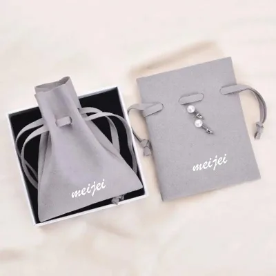 Hot Sale Logo Custom Soft Velvet Drawing Fashion Jewelry Pouch Suede Microfiber Packaged Jewelry Gift Pouch