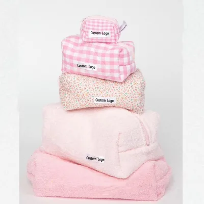 Custom Large Hanging Travel Toiletry Makeup Bag Soft Portable Pouch Zip Closure Fashionable Style Family Embroidered Logo