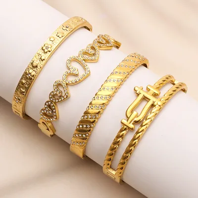 Wholesale Women's 18K Gold Plated Flower Chain & Link Bracelet Stainless Steel Jewelry Trendy Party Occasion