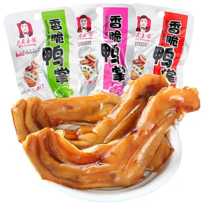 28grams Instant Braised Duck Feet Meat Snacks with Hakka Flavor and Spicy Flavor in Bag