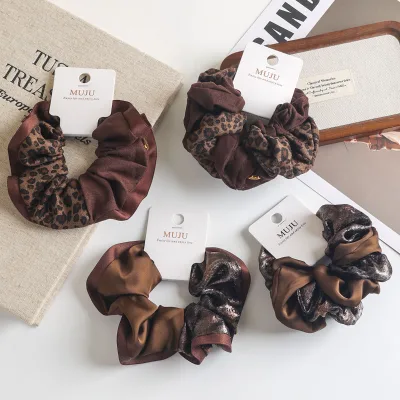 MUJU B450 Scrunchies Hair Ties 13cm Satin Metallic Leopard Two-Tone Ponytail Holders Hair Bands Custom Logo Card Retail Ready