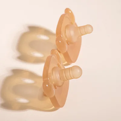 2024 Hot Selling Silicone Baby Pacifier with Dummy Clip Funny Pacifier Design Machine Made Baby Nipple Pacifiers