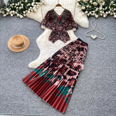 Women Summer 2 Piece Outfit V Neck Short Sleeve Top High Waist Pleated Maxi Skirt Leopard Print Casual Vacation Matching Set
