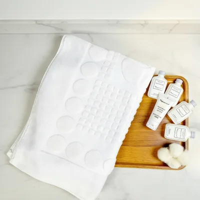 JUNTU High Quality Embroidered Hotel Towels with Quick-Dry Eco-Friendly Super Absorbent & Easy Clean Rectangle Foot Towel Mat