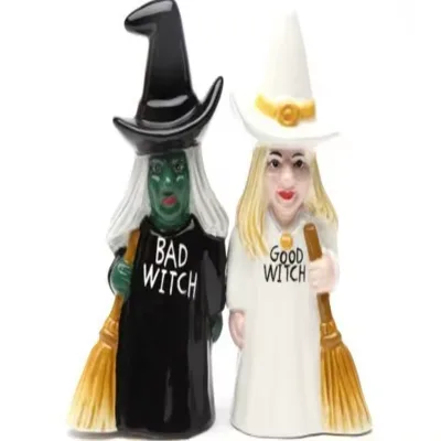 Ceramic witch salt & pepper shaker