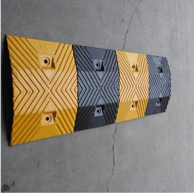Hot Selling Attractive Safety Road Stocked Car Ramps Rubber Speed Hump