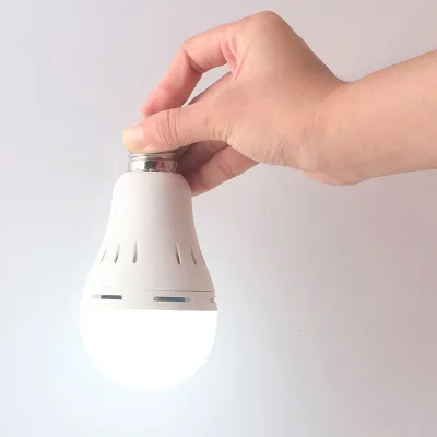 New Shape Superstar LED Emergency Bulb Light Remote Control 270 Degree Beam Angle 100lm W Efficiency Residential Factory Direct