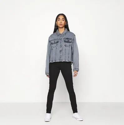 OEM Trend Women Spring Cut Denim Jacket Fashion Stone Short Denim Jacket With Raw Hem Design