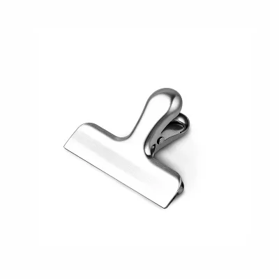 Manufacturers sell snack pocket sealing clips directly to protect against moisture