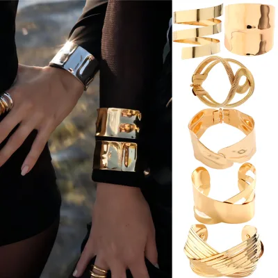 2026083107 Cross-border Jewelry French Minimalist Design Open Smooth Electroplated Bracelet Niche Vintage Hollow