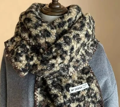 2024 New Fashionable Korean Style Ins Lamb Wool Cashmere Shawl Women's Leopard Print Scarf for Autumn Winter All-Match Scarf