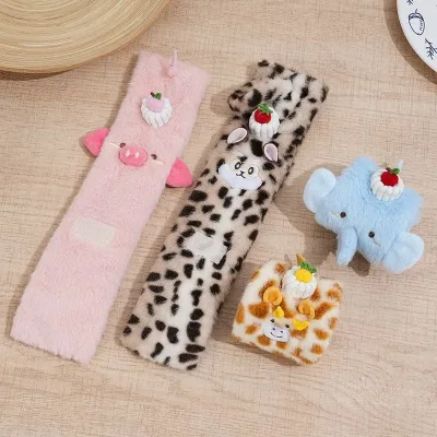 Wholesale Eco-Friendly Daily Cute Soft Stuffed for Roll Animal Pattern Durable Teeth Cleaning Interactive Squeaky Pet Plush Toy