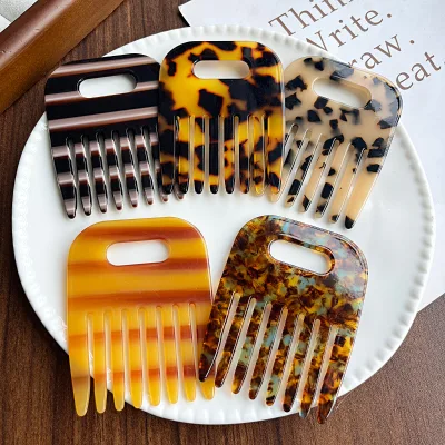 Acetate Fiber (acetate)-crafted Portable Wide-tooth Comb Tortoiseshell Leopard-pattern Hollowed-out Hair-styling Comb Scalp