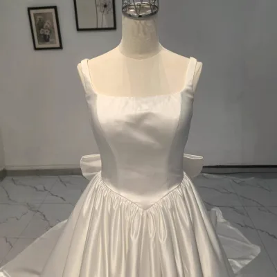 Lace Mermaid/Trumpet Silhouette Anti-static Wedding Dress Large Bow Back Featuring Minimalist High-End Design  Custom Made