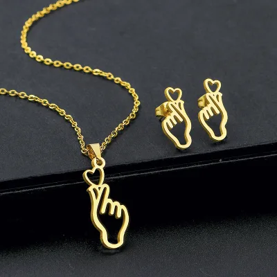 Fashion Jewelry Set Hollow Palm Necklace Earrings Heart Gesture Love Stainless Steel Necklace for Women