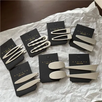New High-end Metal Unisex Hair Clip Sweet Cool Side Clip Wispy Strands Oval Triangular Bangs Barrette Minimalist-style Hairpin