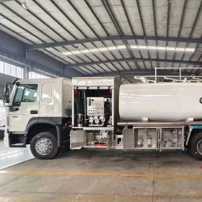 Factory Direct 6x4 Diesel Aircraft Refueling Truck 15000L 20000L Airport Aviation Refueler Fuel Bowser Tanker Truck