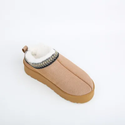 CORIFEI 2025 Custom Winter New Fashion Home Indoor Outdoor Non-slip Slip-on slippers for Women
