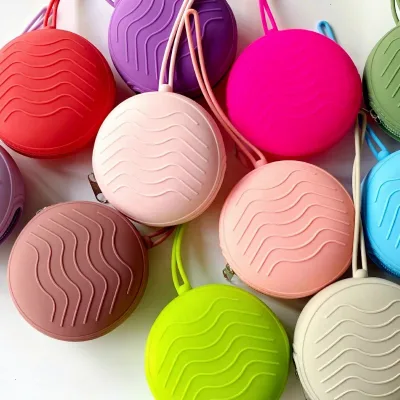 Silicone Pacifier Holder Case Children's Portable BPA-Free Easy Clean Hanging Storage Bag for Bathroom & Kitchen Use