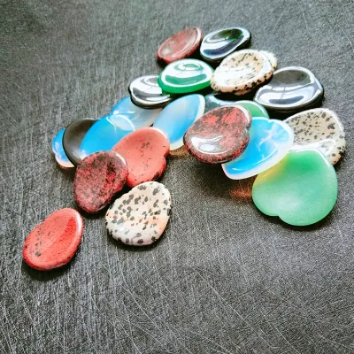 HZ Thumb Stone Mixed Worry Stone Natural Thumb Crystal Healing Stone