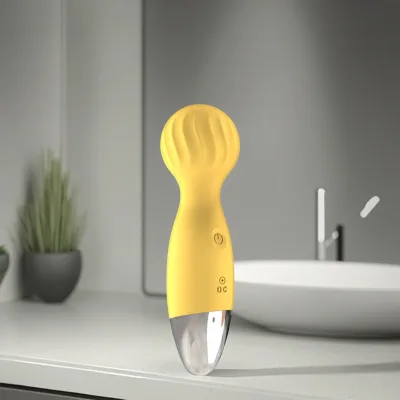 Portable Mini Vibrator Massage Wand 12 Frequency Modes Clitoris Stimulator USB Rechargeable Vibrator Sex Toys