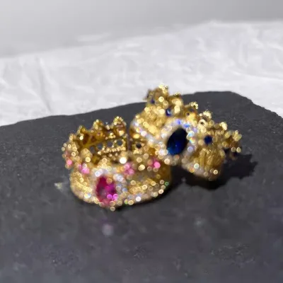 Vintage Style Women's Light Luxury Crystal Ring Exquisite Open-Finger Design Lace Crown High-End Adjustable Unique Fashion Ring