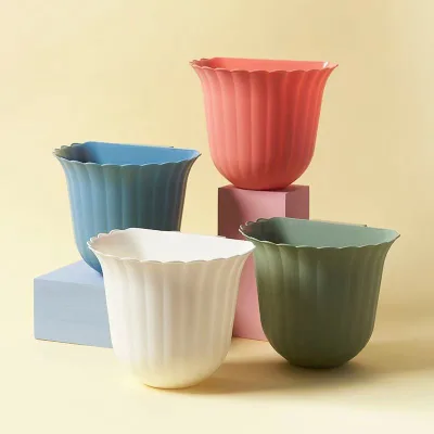 Wholesale PP Plastic Hanging Small Trash Can Cabinet Door Hook Mounted Kitchen Waste Bin Multi-Use Container for Desk Bedroom