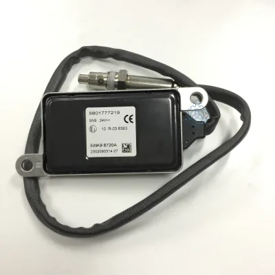 24V Nitrogen Oxygen Sensor NOx Sensor 5801777219 5801627702 for IVE