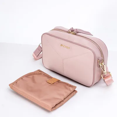 Attractive Durable Vivid Style Small Pink Mummy Travel Nappy Clutch Set Carrier Baby Luxury Custom Diaper Bag for Mom