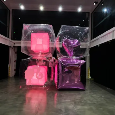 Giant Inflatable Cube/ Love Shape Model for Shopping Mall Wedding Party LED PVC/ Oxford Clear Pink Custom Inflatable Decoration