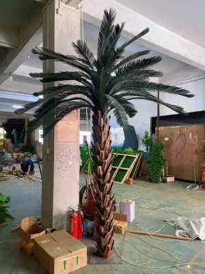 Exquisite Craft Outdoor Tropical Palm Plant Vivid Natural Texture Landscape Tree for Outdoor Plaza Commercial Landscape Design
