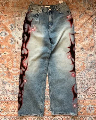 High - End Customized Men's Straight - Leg Jeans in a Street Style, Featuring the Silk Screen Printing