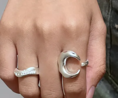 Vintage Style Irregular Crescent Ring Simple Niche Design Versatile Textured Open Ring for Men and Women