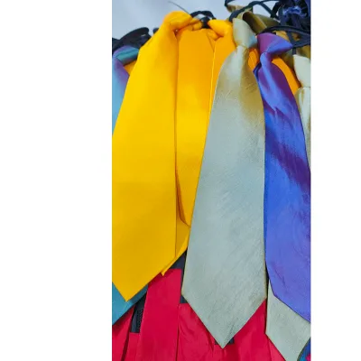 Wholesale Solid Yellow Navy Polyester Shiny Necktie for Men Business Groom Jacquard Striped Patterns Great Gift Tie with Zipper