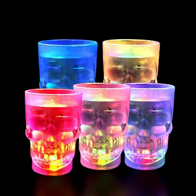 Light up Skulls Shape Glass Beer Mug Handle Drink Cups for Water, Juice and Halloween Decorations Beverage Gifts