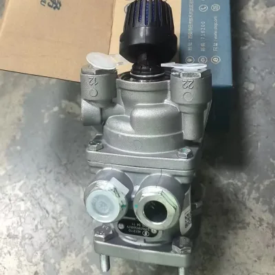 Sinotruk Howo WG9000360520/2 High-quality Brake Master Valve for Truck Parts Hot-Selling