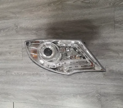 fo-ton manufacturer directly supplies high-quality materials for energy-saving bus headlights bus body kits