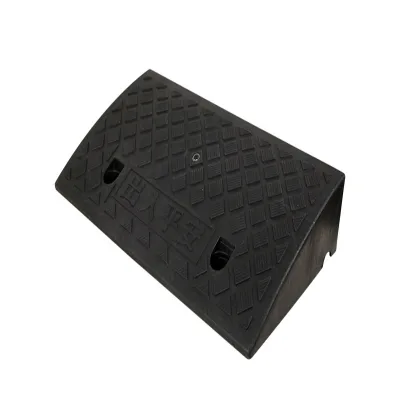 Non-Slip Rubber Curb Ramp for Driveway/Warehouse, Weatherproof, 2/3/4 Channel Options