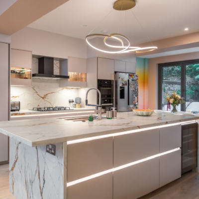 Living and Clean Design Open-Plan Kitchen System Cabinets Cabinetry