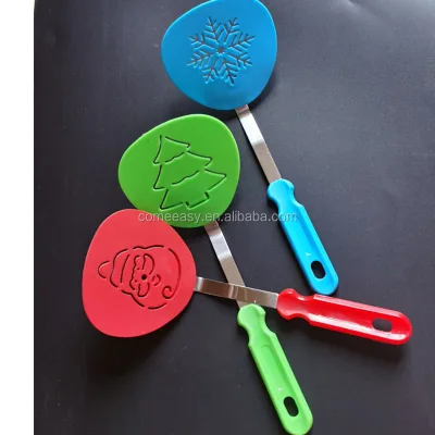 Nylon Slotted Scraper Turner Long Handle Kitchen Spatula Christmas Kitchen Utensils
