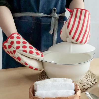 Wholesale Cotton Heat Resistant Oven Mitts 14*18cm Anti-scald Microwave Gloves Polka Dot Striped Kitchen Baking Pot Holder