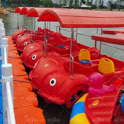 Durable Plastic Pedal Boat with 4 Seats for Family Use in Lakes and Amusement Water Parks